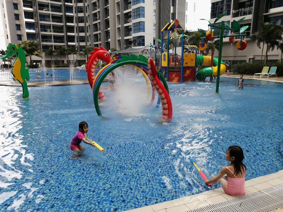 Pangsapuri 99 m² dengan 2 bilik tidur dan 2 bilik mandi peribadi di Pusat bandar Melaka Luaran gambar